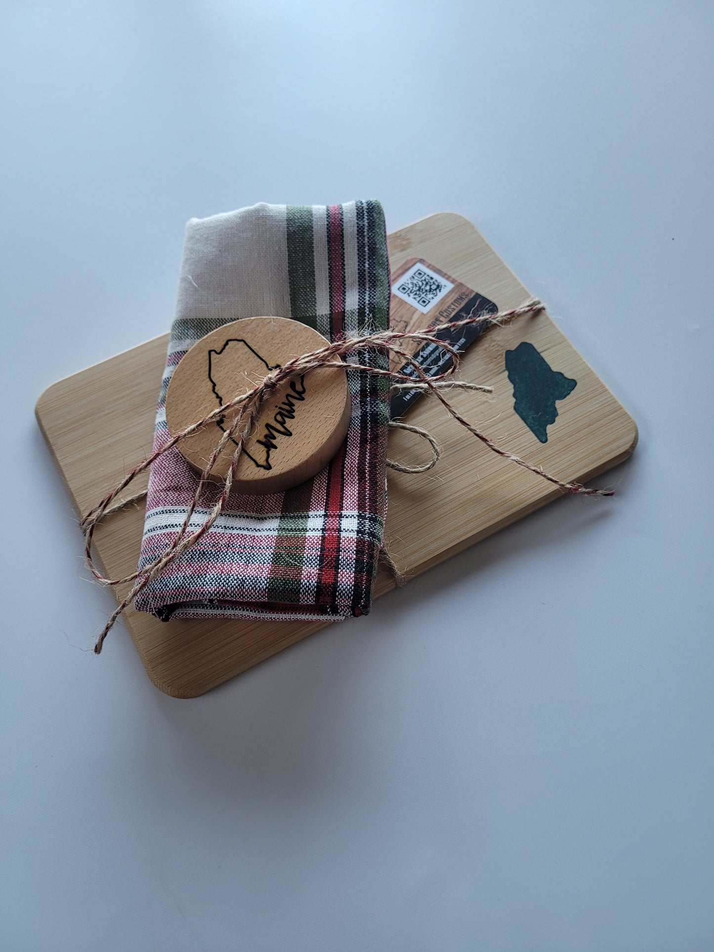 Maine Cutting Board & Magnet Bottle Opener Gift Set