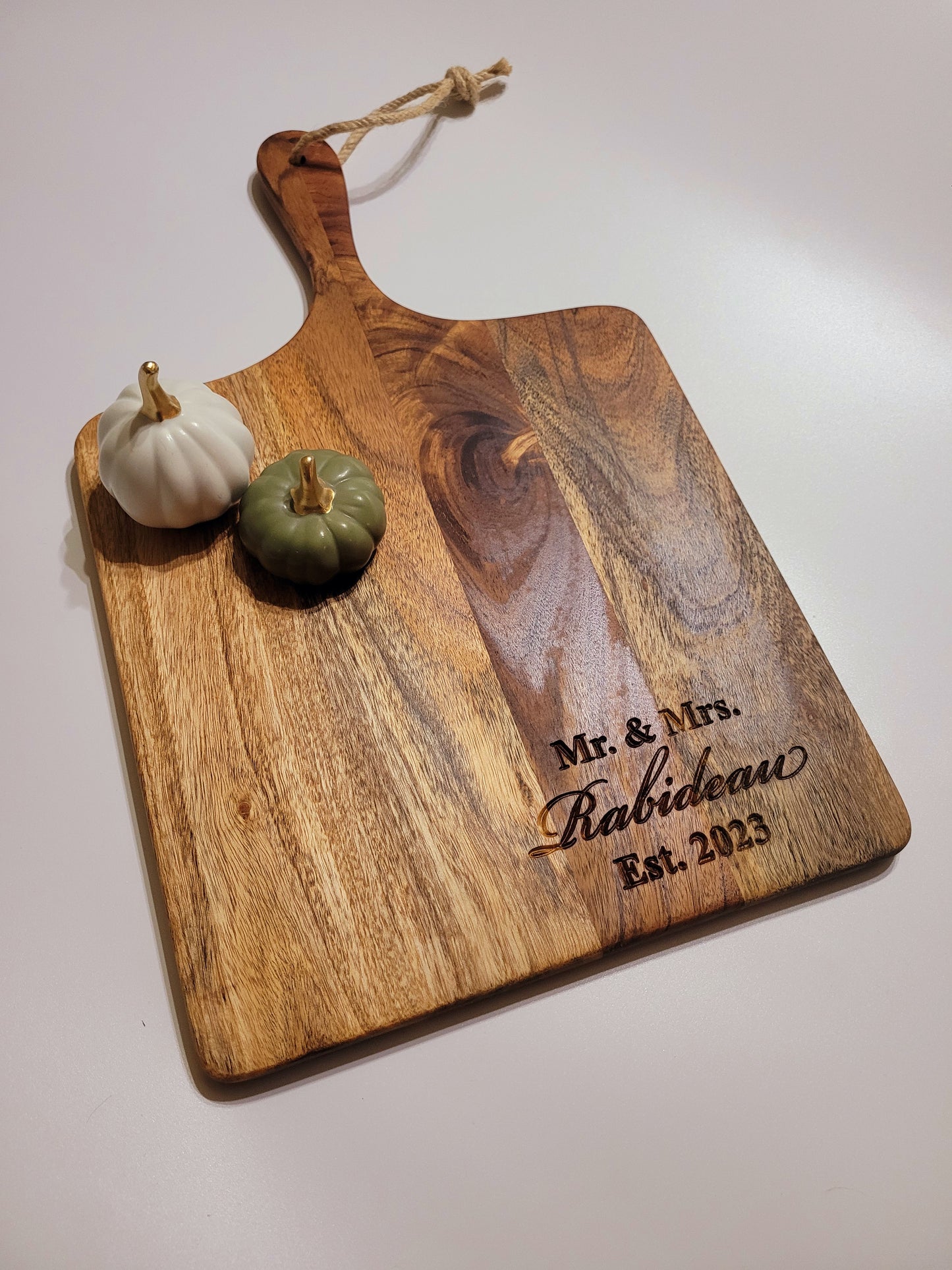 Paddle Cutting Board - Pick Your Engraving